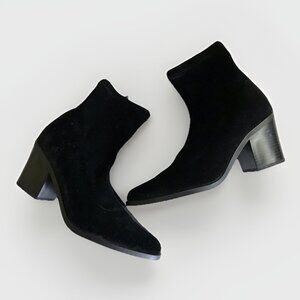 Forever 21 Black Sock Booties Women’s Size 7